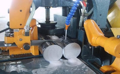 新田卧式带锯床的送料方式有哪几种？